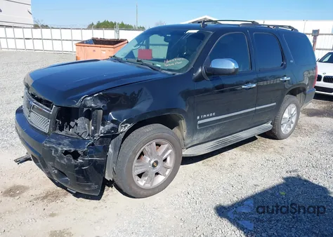 2009 Chevrolet Tahoe Ltz z USA, uszkodzony, nr VIN 1GNFK33059R286140